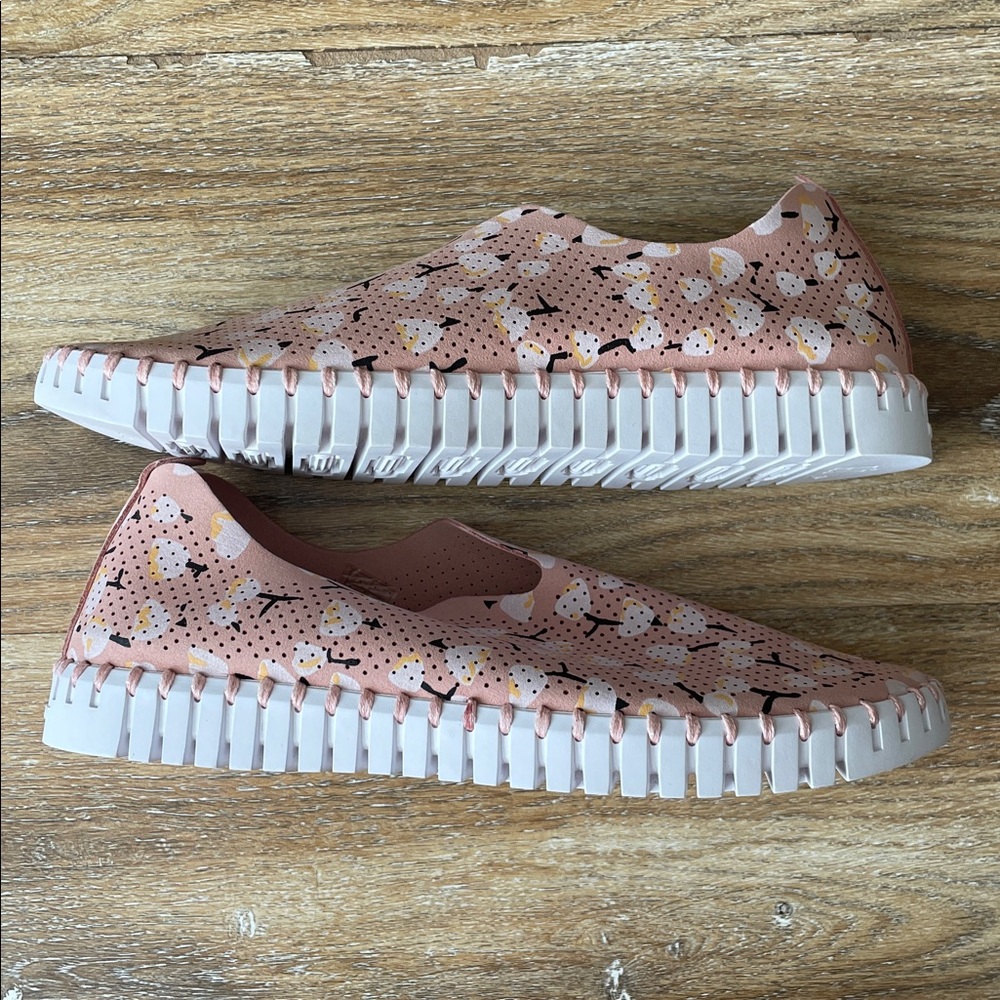 Ilse Jacobsen Hornak Tulip Perforated Flats in Rose NWOT - Picture 6 of 11